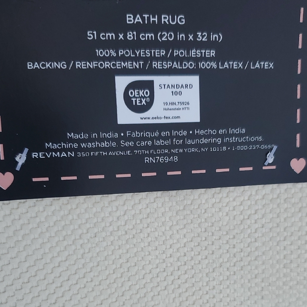Betsey Johnson Hey Boo Ghost Bath Mat Rug Halloween New 20"x32" Machine Washable - Picture 6 of 6